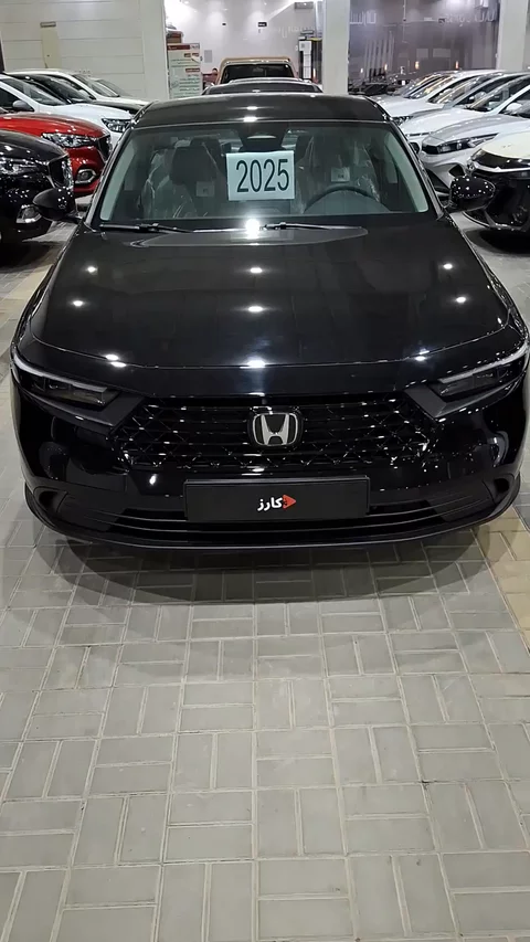 هوندا اكورد LX 2025