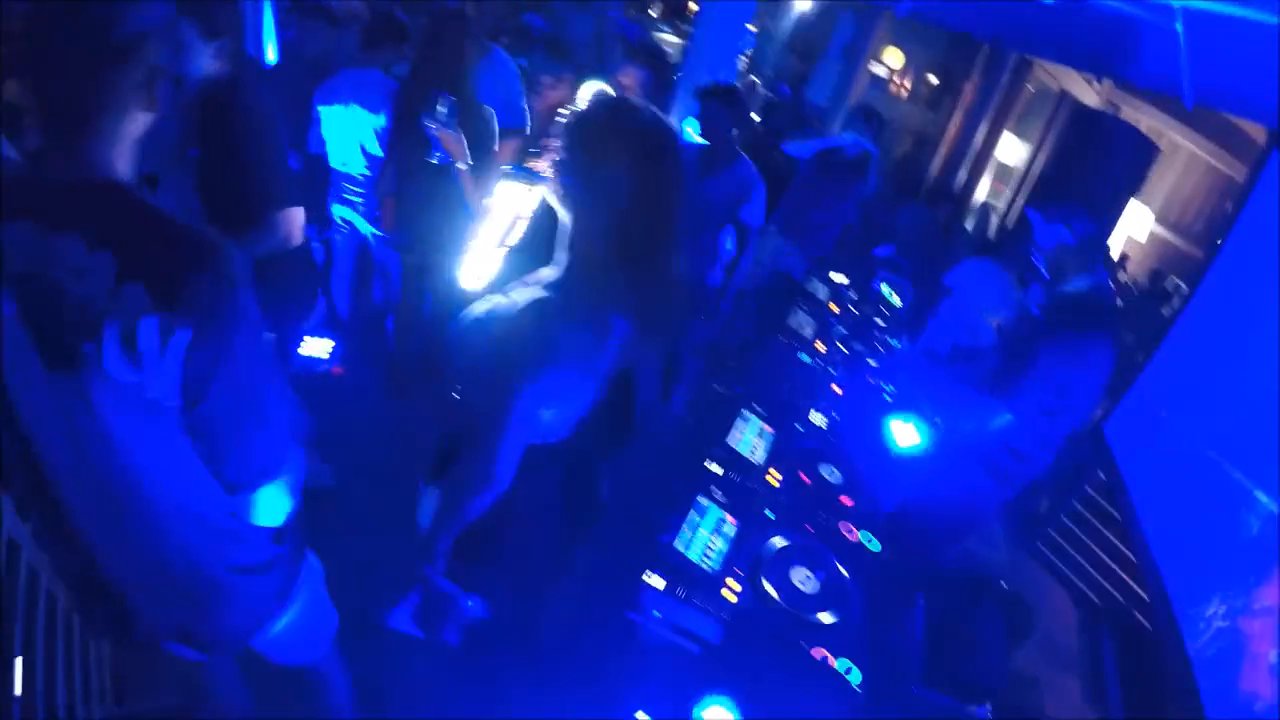 Tuscany Sax & DJ - Party in Cecina Italy - video