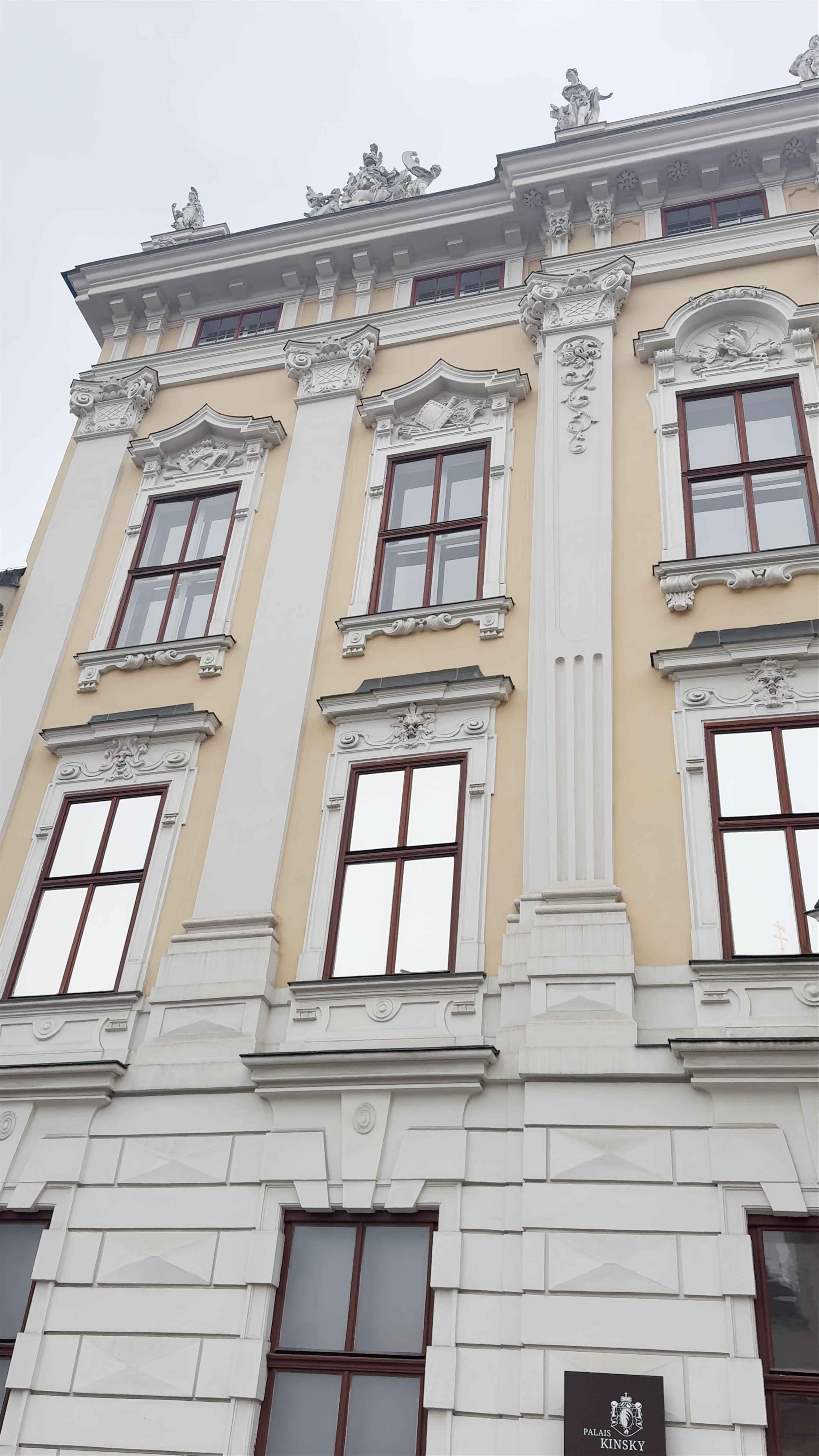 Palais Daun-Kinsky: Baroque Splendor in Vienna