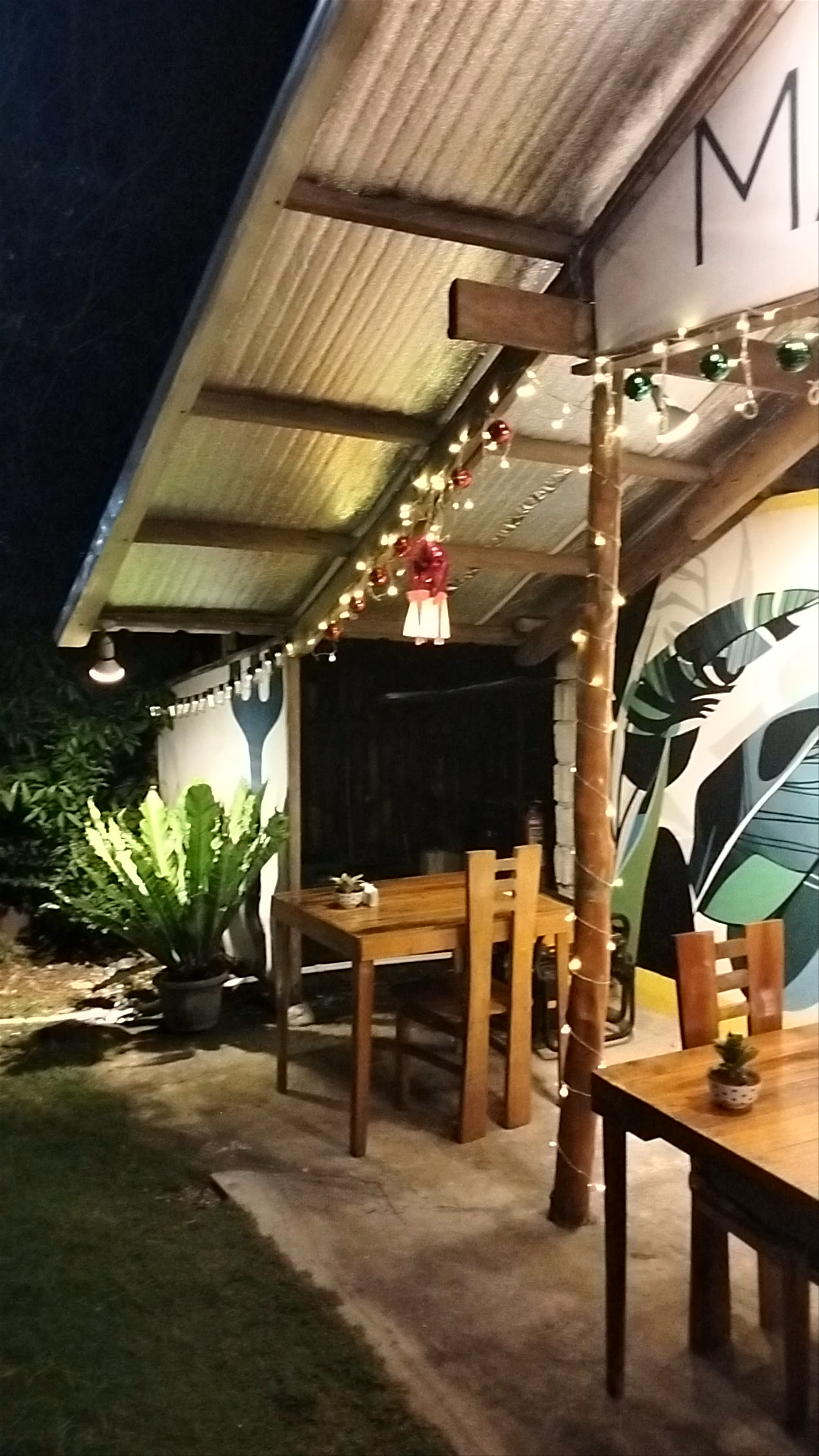 Marco Polo Italian Restaurant: Cozy Night Dining in Siquijor