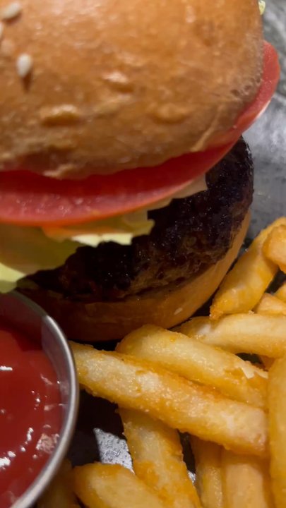 Nine-Ten - Burger - Bars Near Me - La Jolla, California