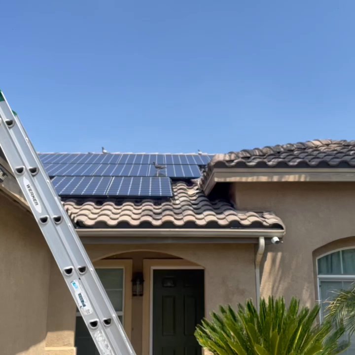 E Clean - Birds not able to get under solar bird cage/barriers. Feels good to come home and not have a ton of bird droppings in my walkway. - Window Washing Near Me - Corona, California