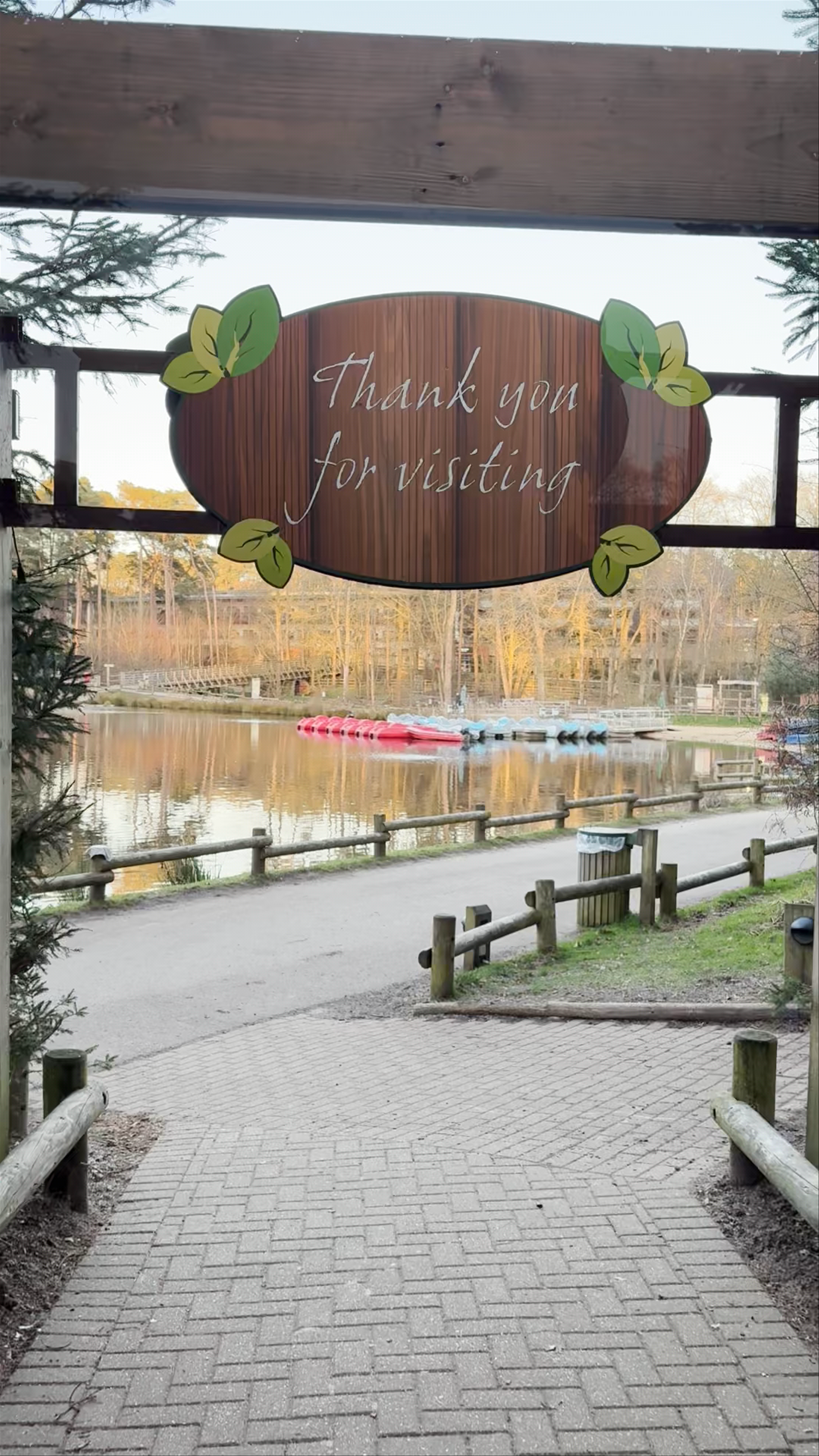 Center Parcs Woburn Enchanted Light Trail