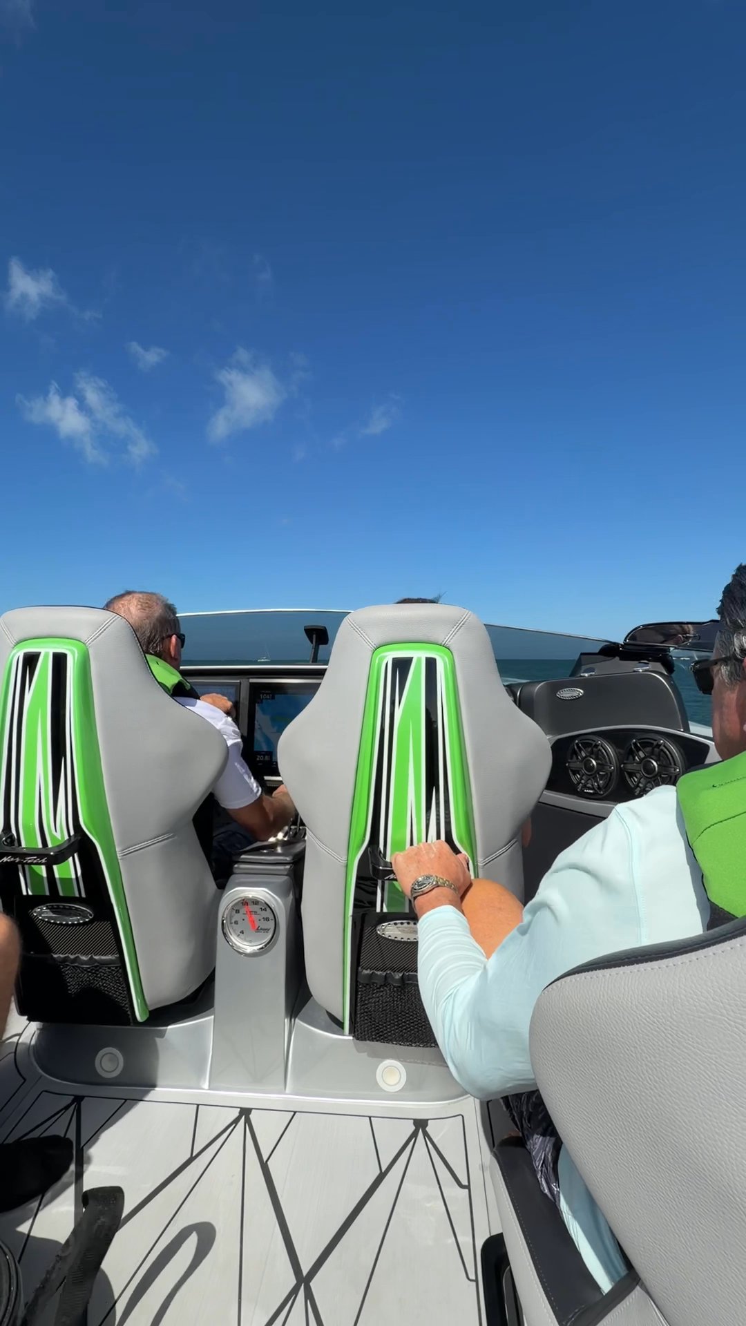 The Nortech 4000 Roadster glides effortlessly thro...