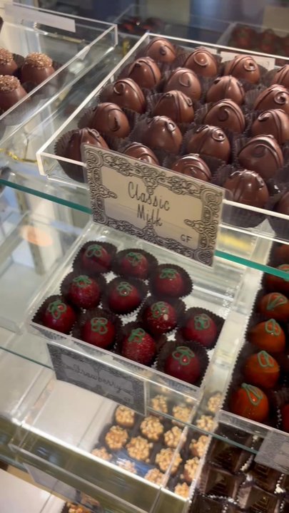 Chocolate Café - Desserts Near Me - Cannon Beach, Oregon