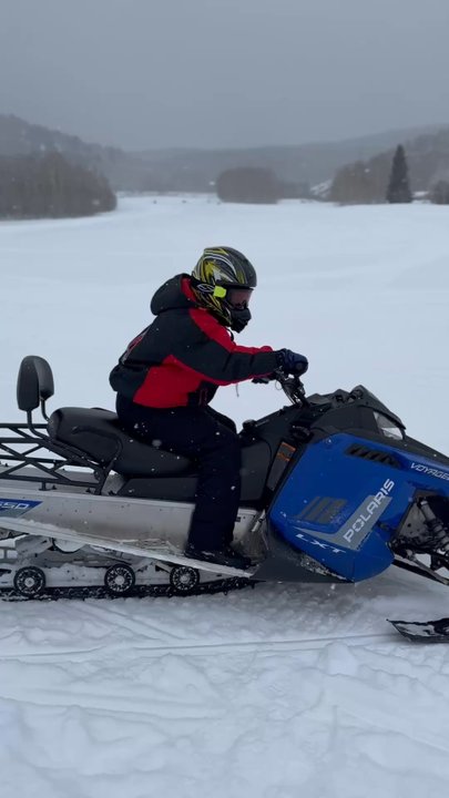 Backcountry Snowmobiling - Sending it in the meadow - Tours Near Me - Coalville, Utah