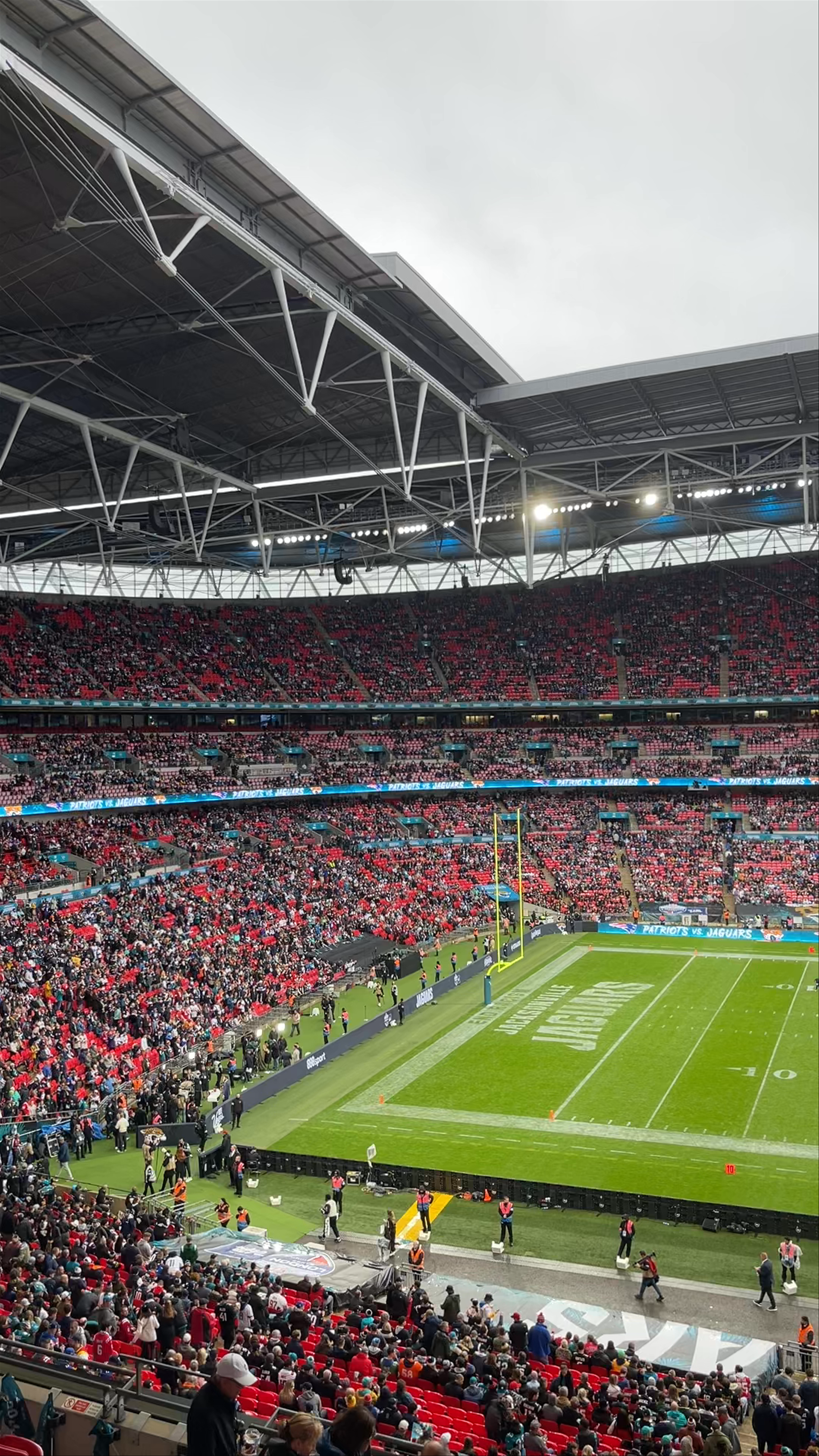 Wembley Stadium: Electric NFL Game Day Atmosphere