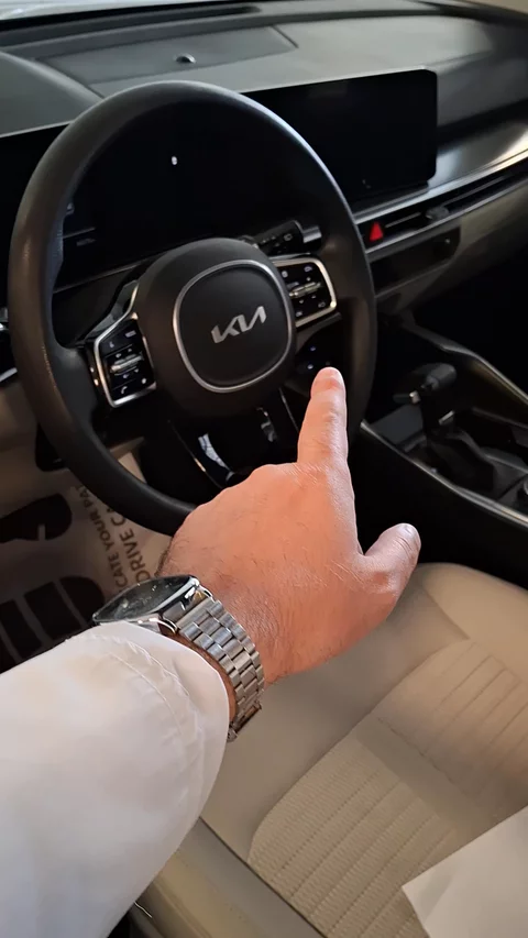 كيا سيرينتو LX 2024