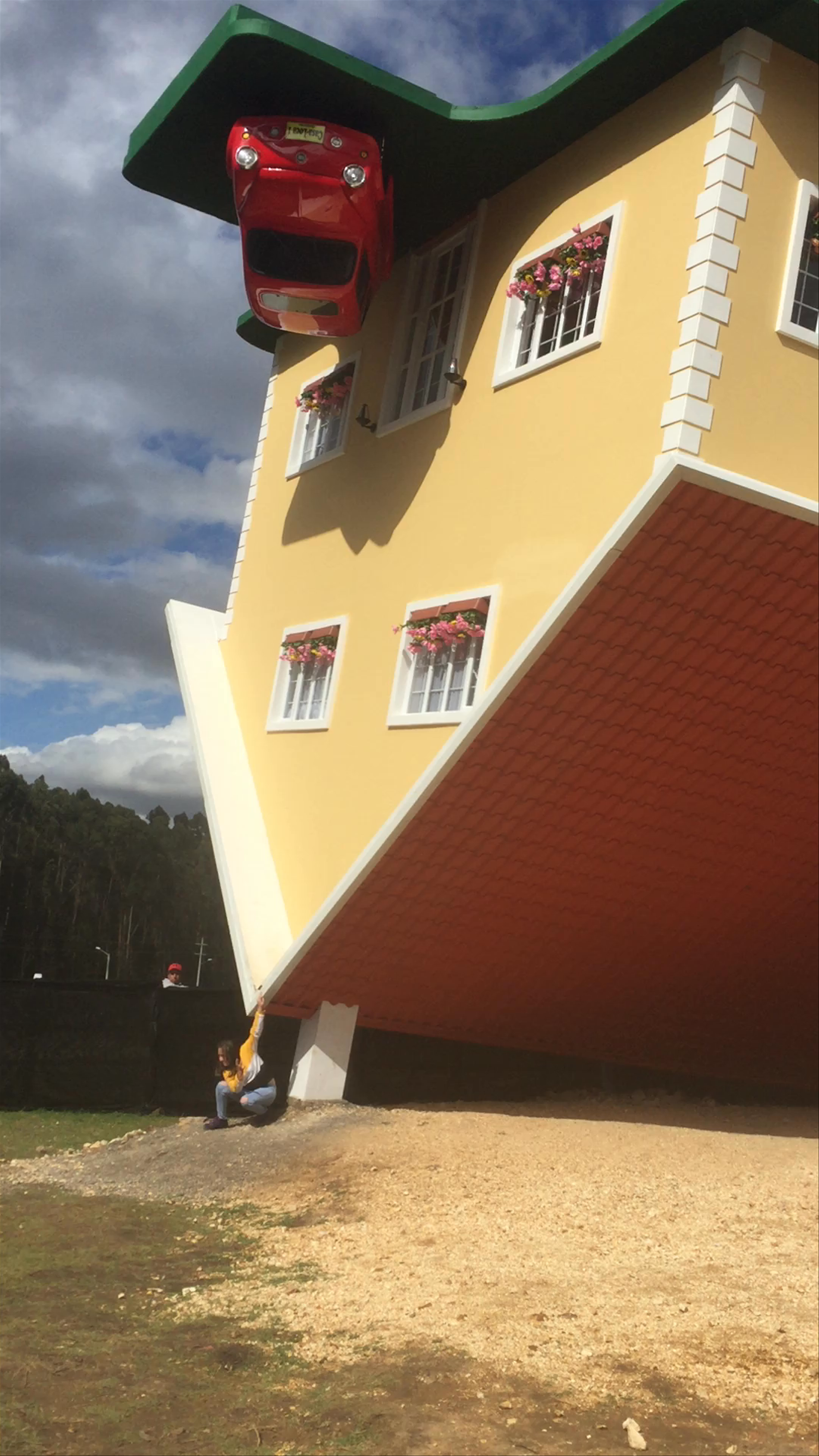 Casa Loca Guatavita: The Upside-Down House Wonder in Colombia