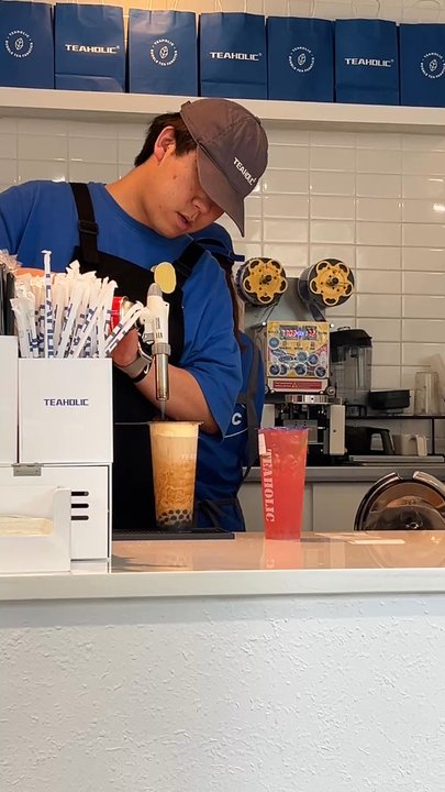 Teaholic - Bubble Tea Near Me - Cambridge, Massachusetts