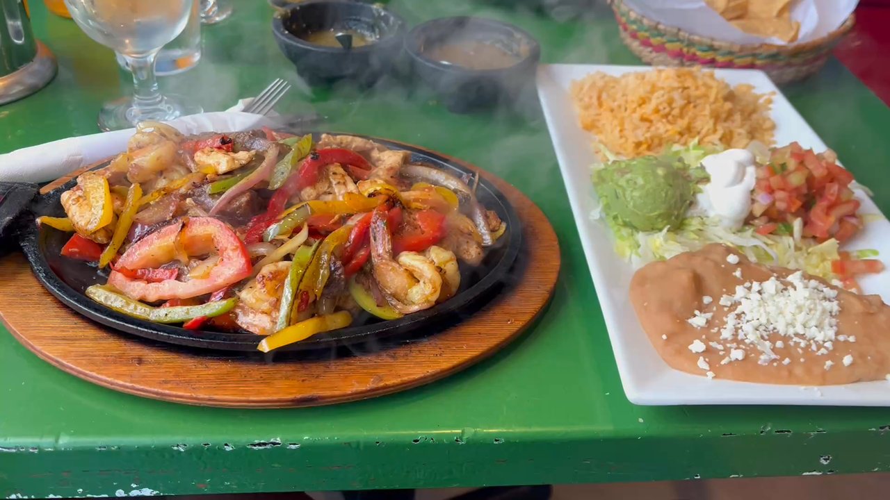 Sabroso! Mexican Grill - Ultimate Fajitas - Mexican Near Me - Chicago, Illinois