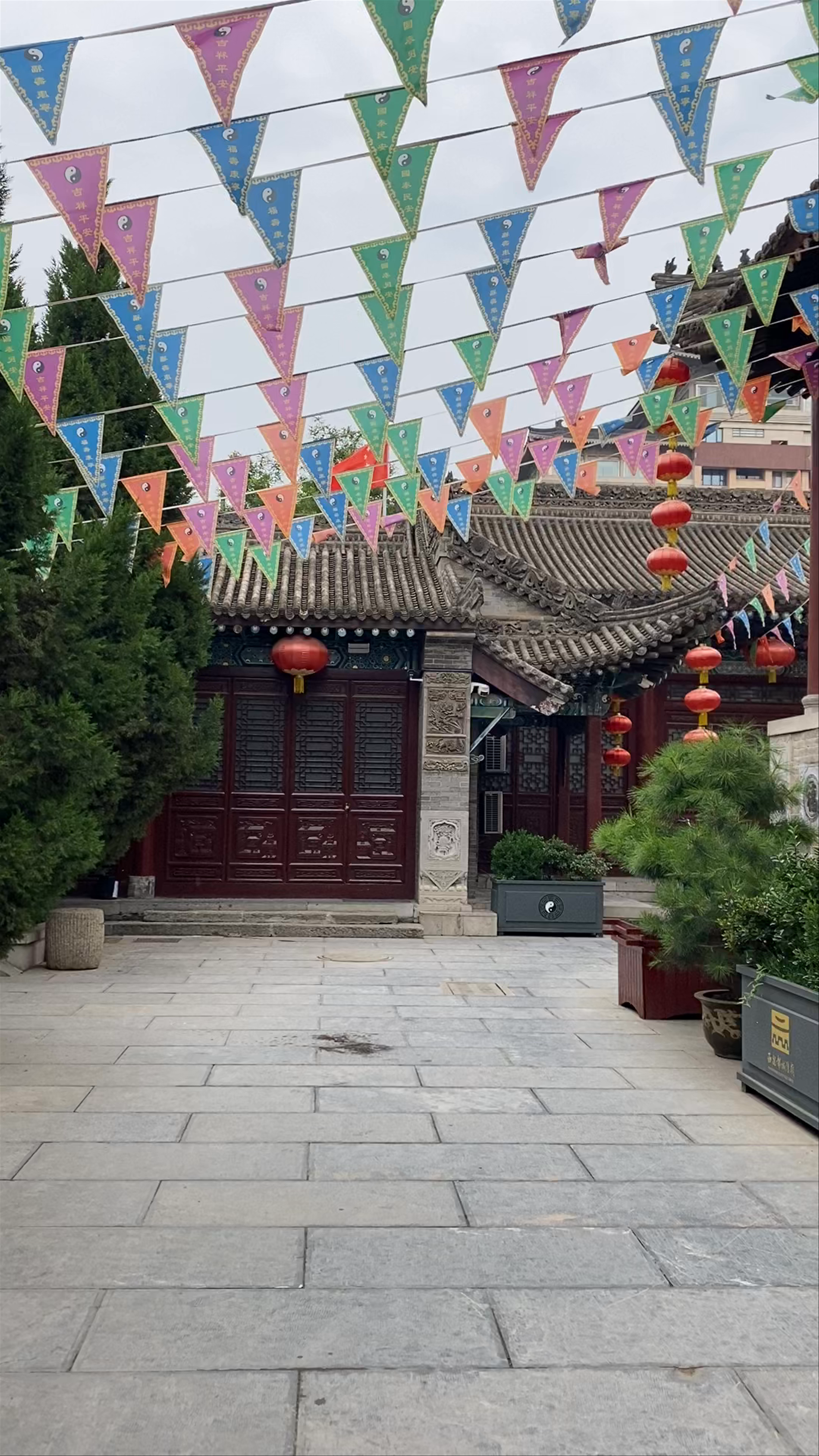Du City God Temple: Spiritual Harmony in Xi'an