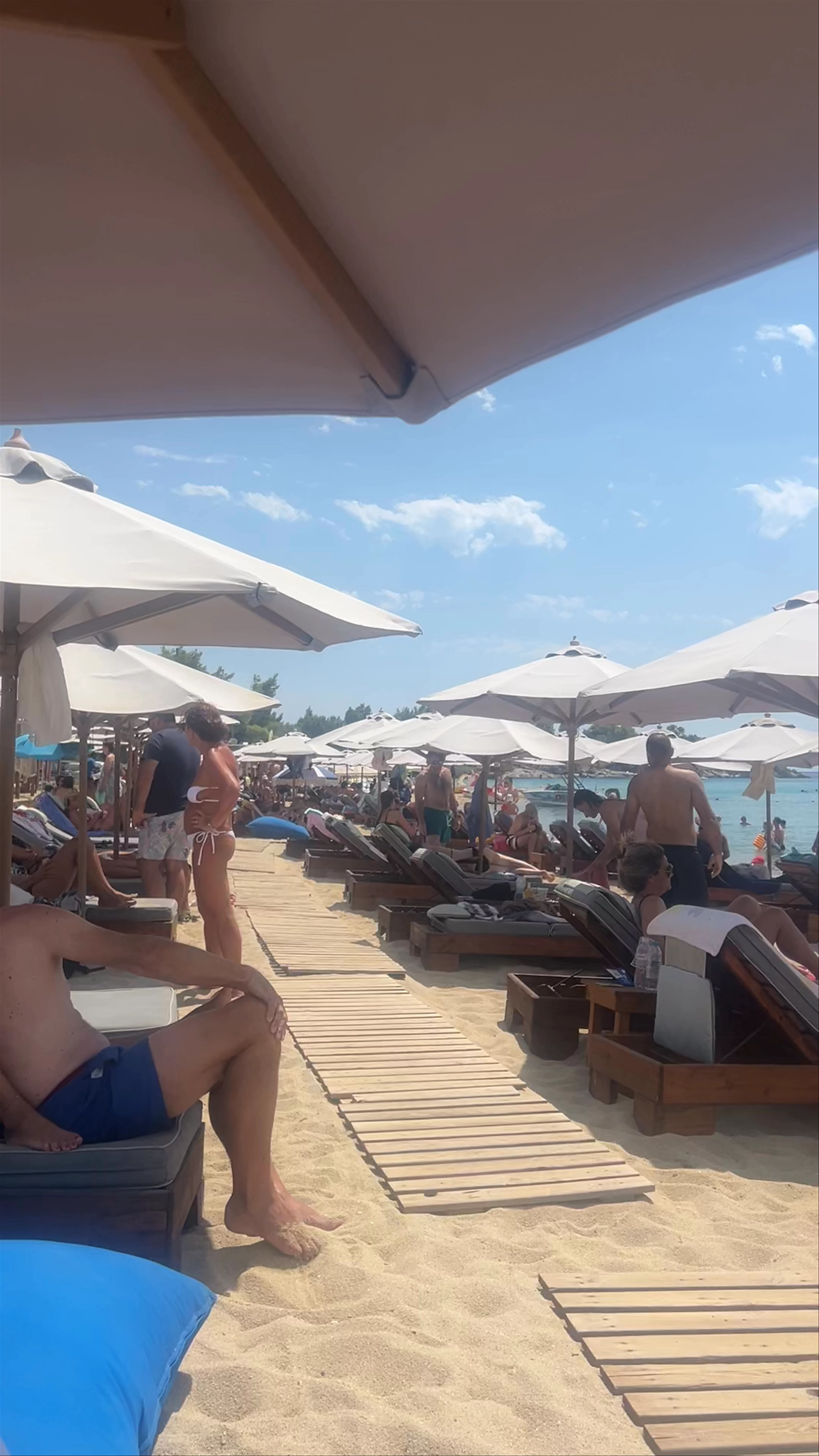 Taos Beach Bar, Akti Kalogrias