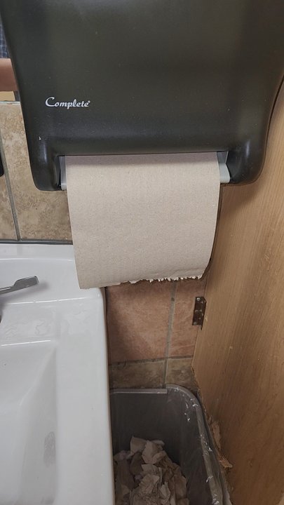 Lucky Bamboo - This Is One Angry Paper Towel Dispenser! - Chinese Near Me - Newark, Ohio