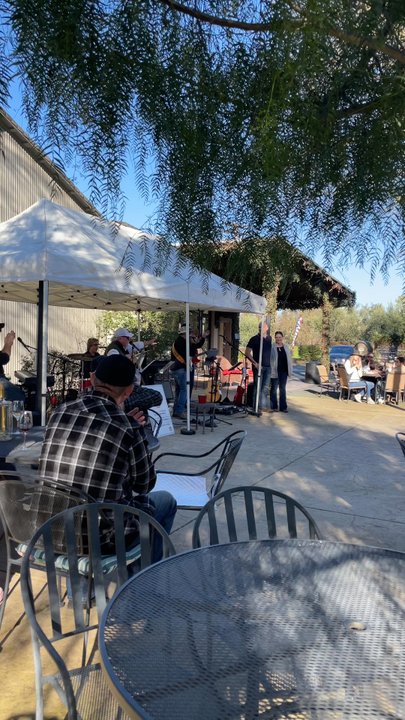 Consumnes River Farm - This awesome band took a moment to introduce and congratulations the new owners Nick and Elena Panos - Wine Tasting Room Near Me - Thornton, California