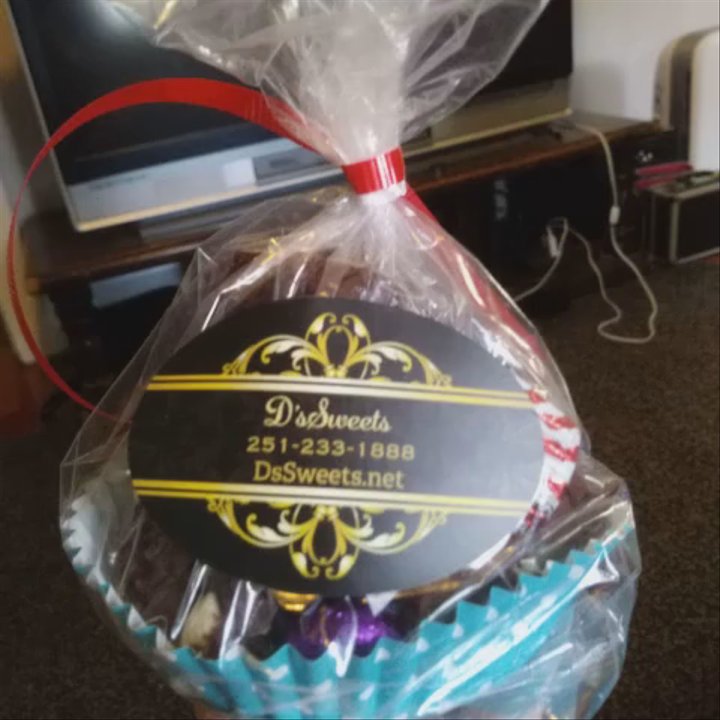 Ds Sweets Bakery - Smutty Brownies!!!! - Bakeries Near Me - Lillian, Alabama