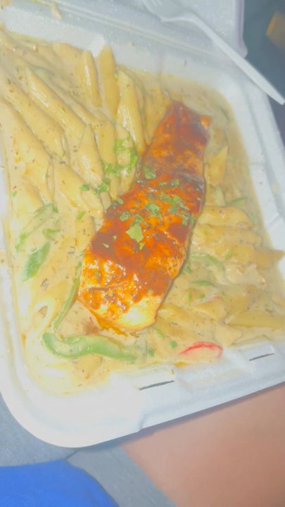 The Squeeze Juice Bar - Jerk Salmon - Juice Bars & Smoothies Near Me - North Miami, Florida