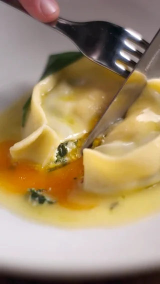 Raviolo with Spinach & Ricotta 