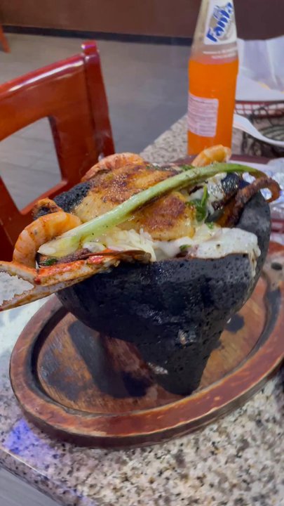 La Bahía Restaurant - Morajete Marisco, i thick? - Seafood Near Me - Houston, Texas