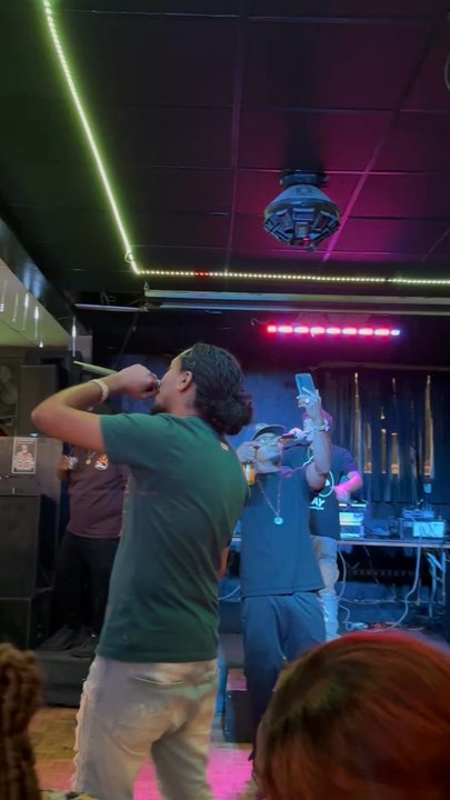 Chris's Club - Fire live performance!!!! @Sabasonn of @HavMoneyHavHeartent - Dive Bars Near Me - Vallejo, California