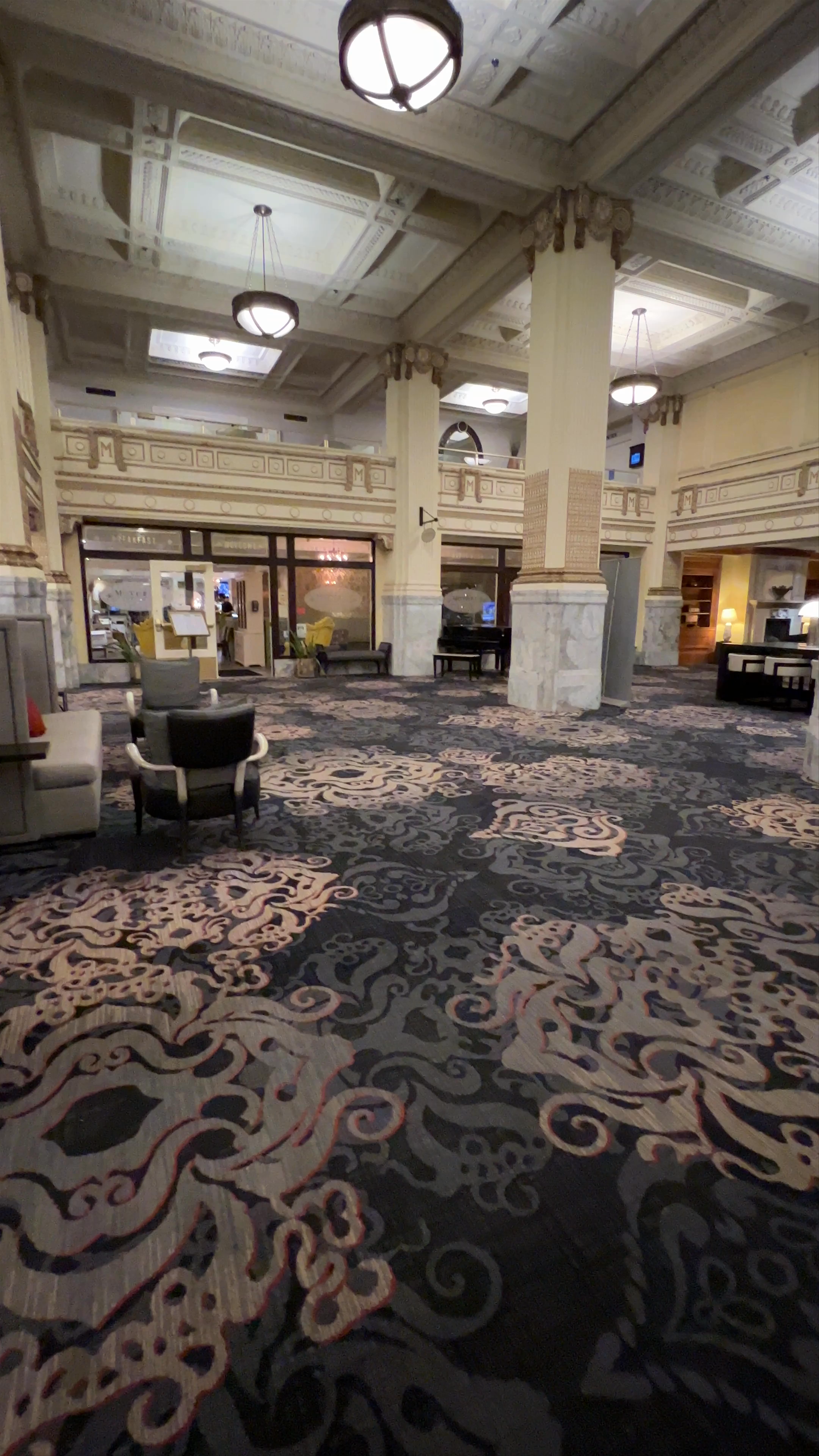 Elegant Historic Interior of Embassy Suites Downtown Portland