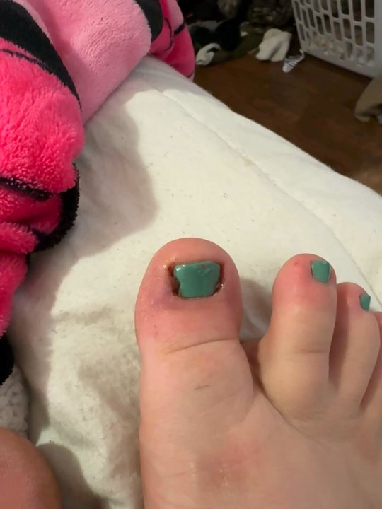 Avalon Nail Spa - Nail Salons Near Me - Napa, California