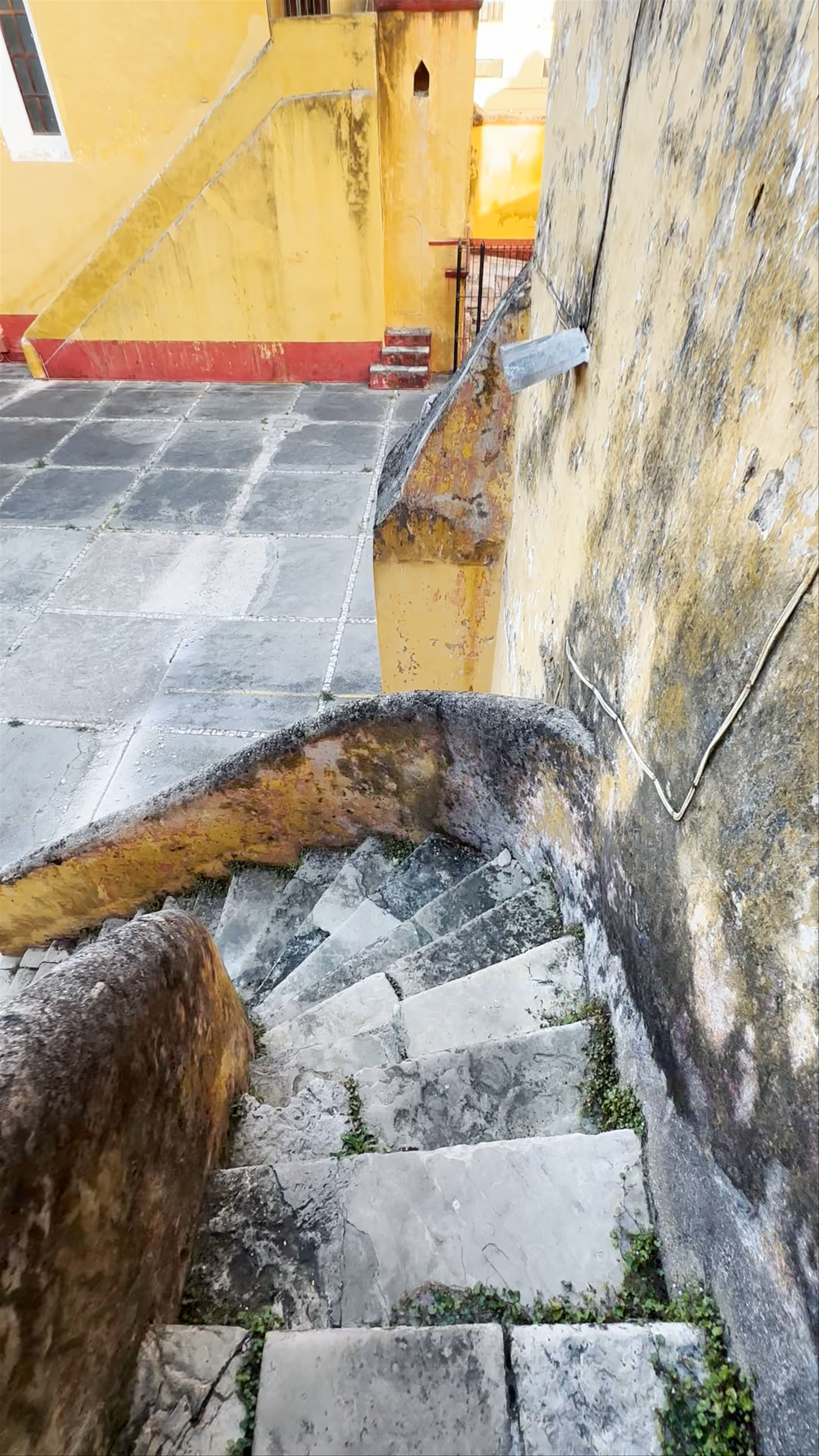 Exploring the Historic Templo Expiatorio de San Nicolás de Tolentino in San Cristóbal de las Casas