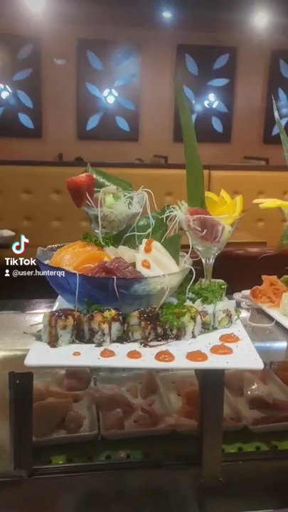 Red Ginger - Sushi Bars Near Me - Bettendorf, Iowa