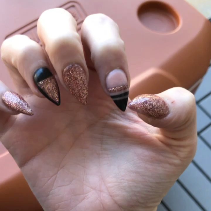 Outlaw Nailz - Nail Salons Near Me - Austin, Texas
