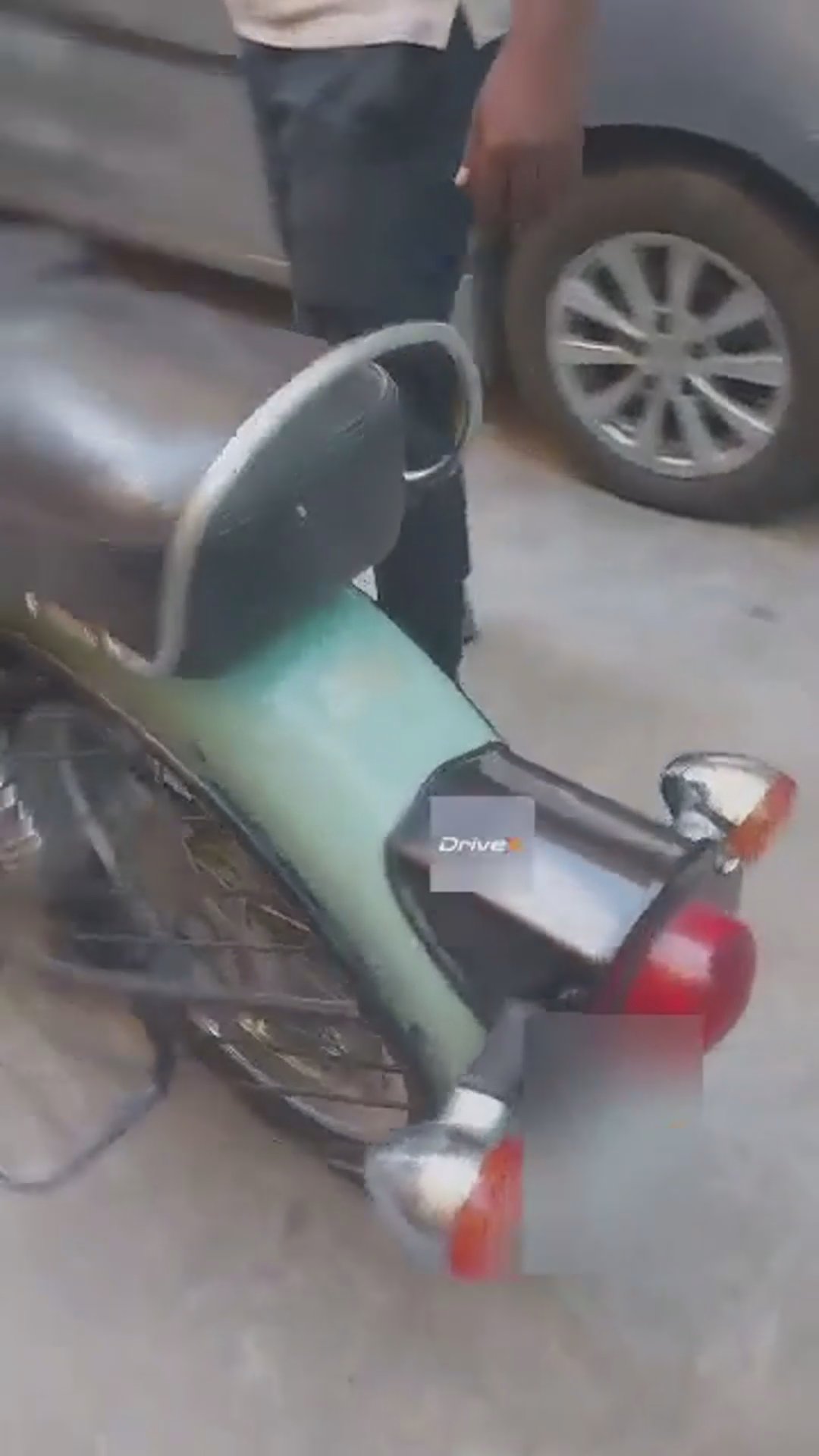 Walk-around video thumbnail