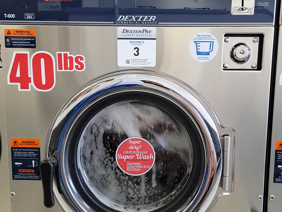 365 Laundromat - Machine takes card via app.  All the machines are new and work.  Clothes come out clean and dry. - Laundromat Near Me - El Monte, California