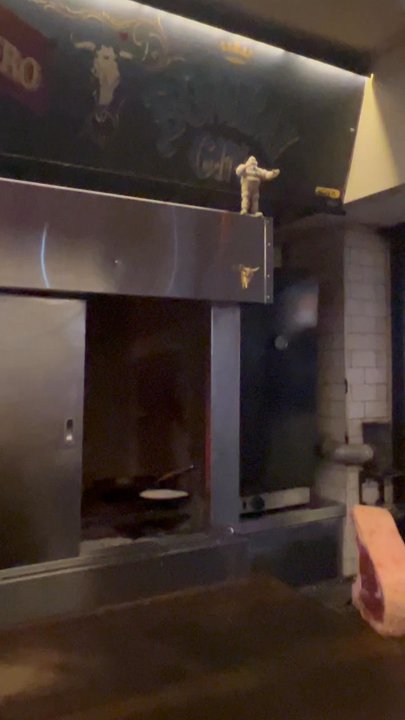 La Carnicería - Video of the bar area - Steakhouses Near Me - Buenos Aires, C
