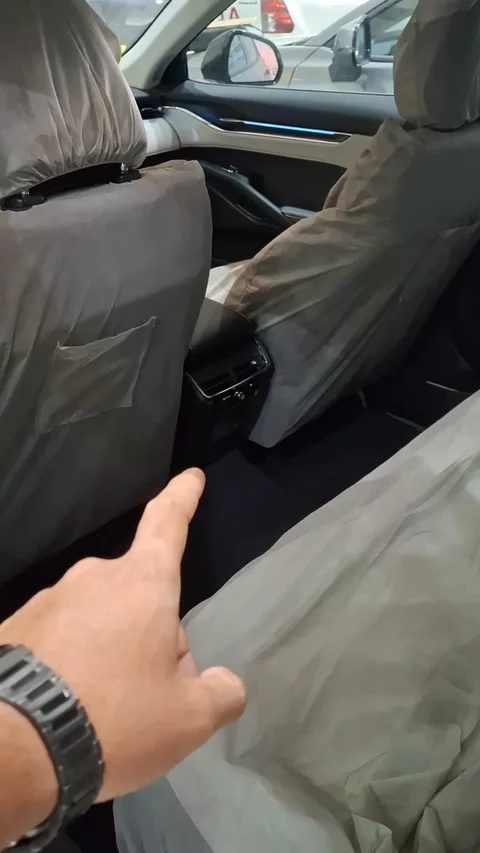 فورد تورس Titanium 2026