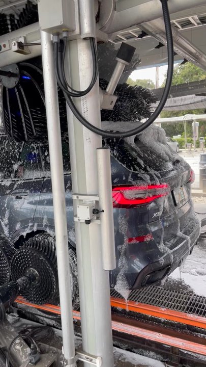 Speedshine Express Car Wash - Seriously best car wash in Tampa!  Right off of US HWY 301, all my cars are washed here 11/10 Can't say enough great things about this place - Car Wash Near Me - Riverview, Florida
