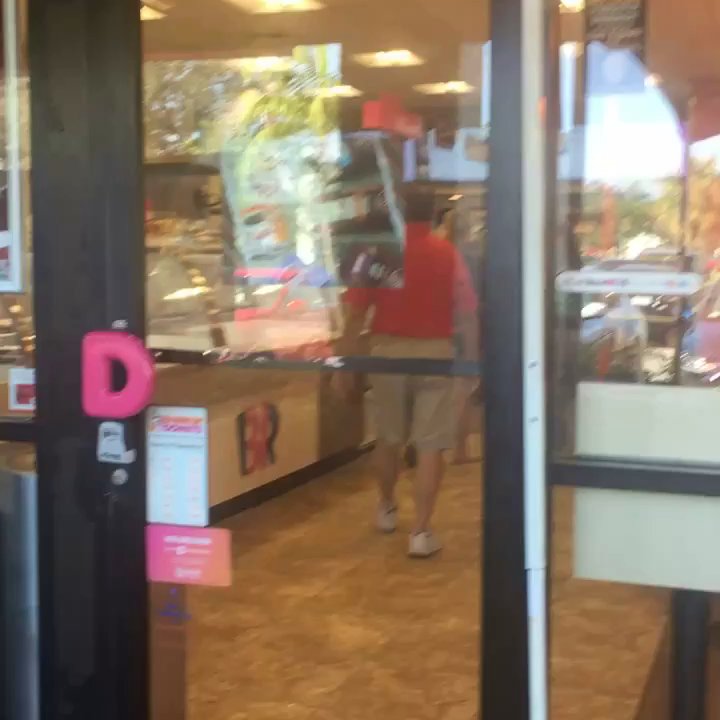 Dunkin' - New decor!!! Love my Dunkin' !!! - Donuts Near Me - Davie, Florida