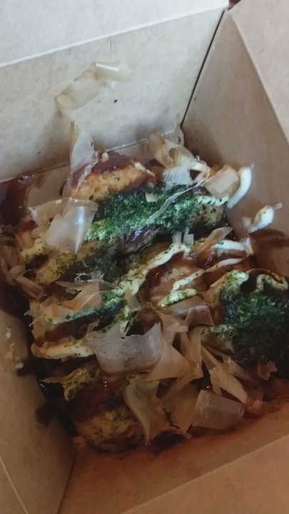 Cha Community - Takoyaki topped with moving Bonito flakes - Bubble Tea Near Me - Temple, Texas
