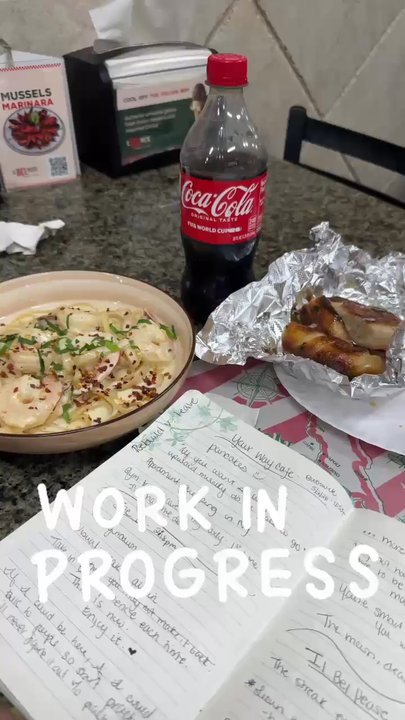 IL Bel Paese - Shrimp Alfredo and Garlic Knots (5) - Pizza Near Me - Brooklyn, New York
