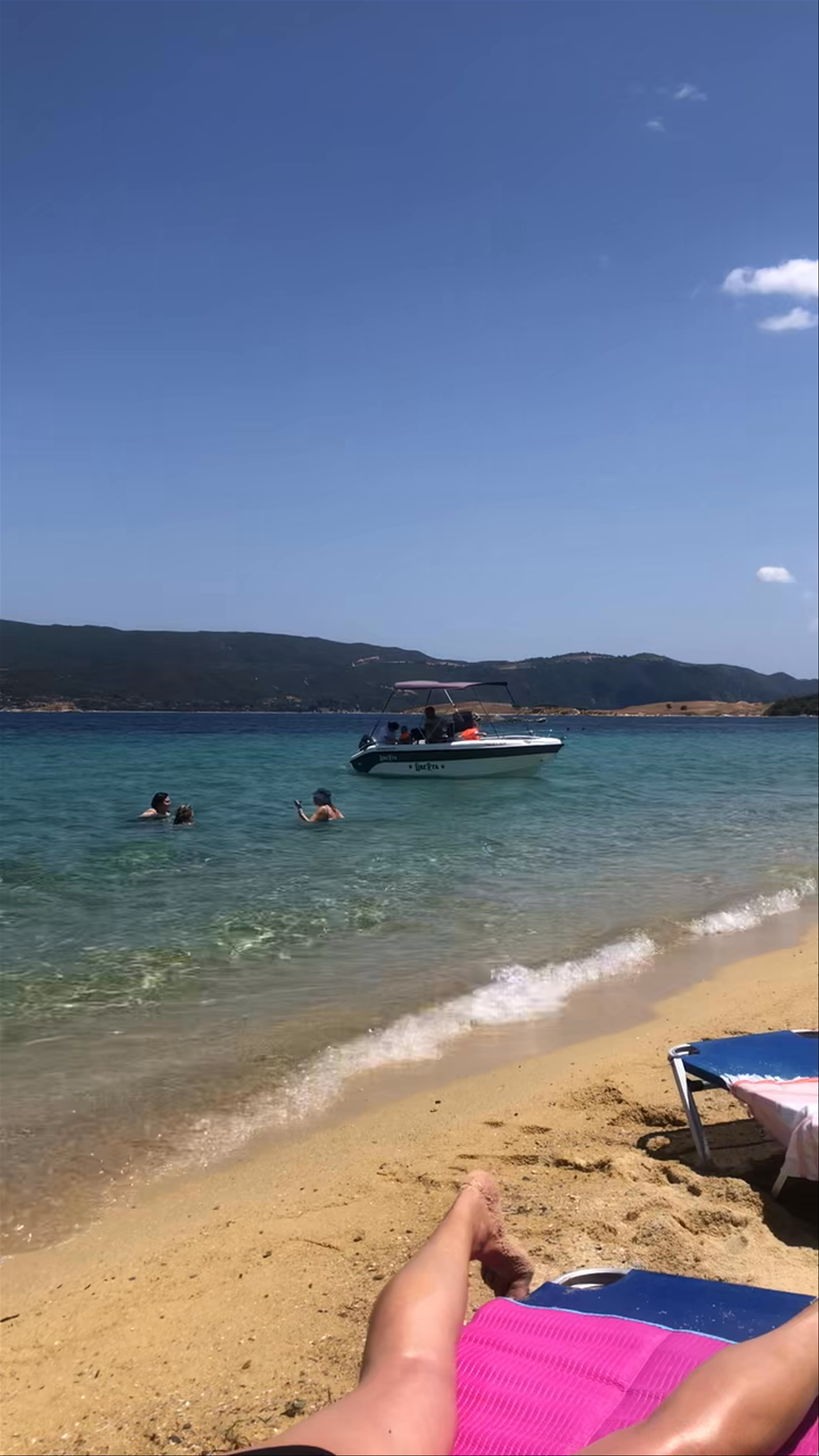 Μεγάλη Άμμος beach bar