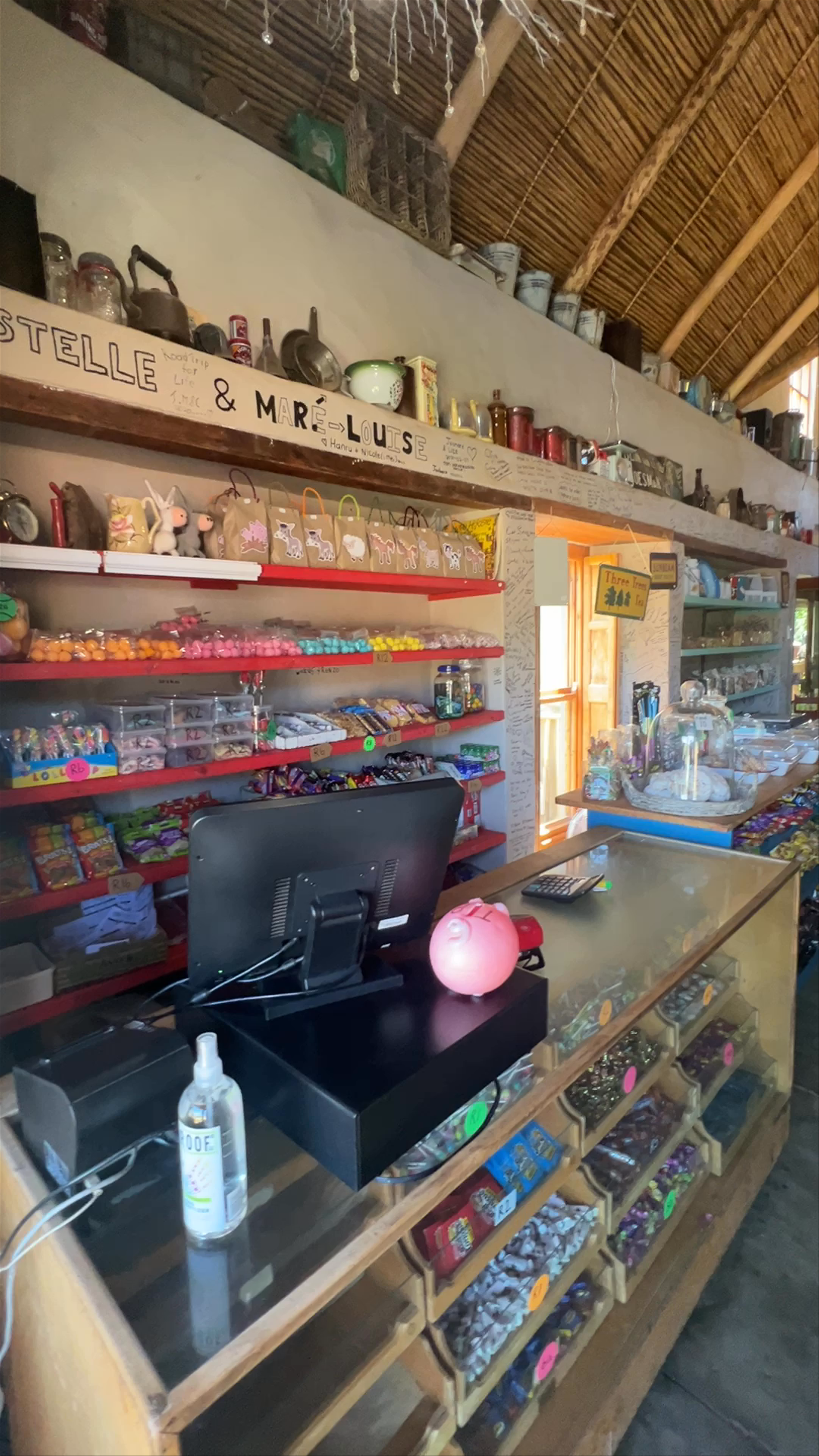 Bonfrutti Farm Stall & Accommodation: Rustic Charm in Bonnievale