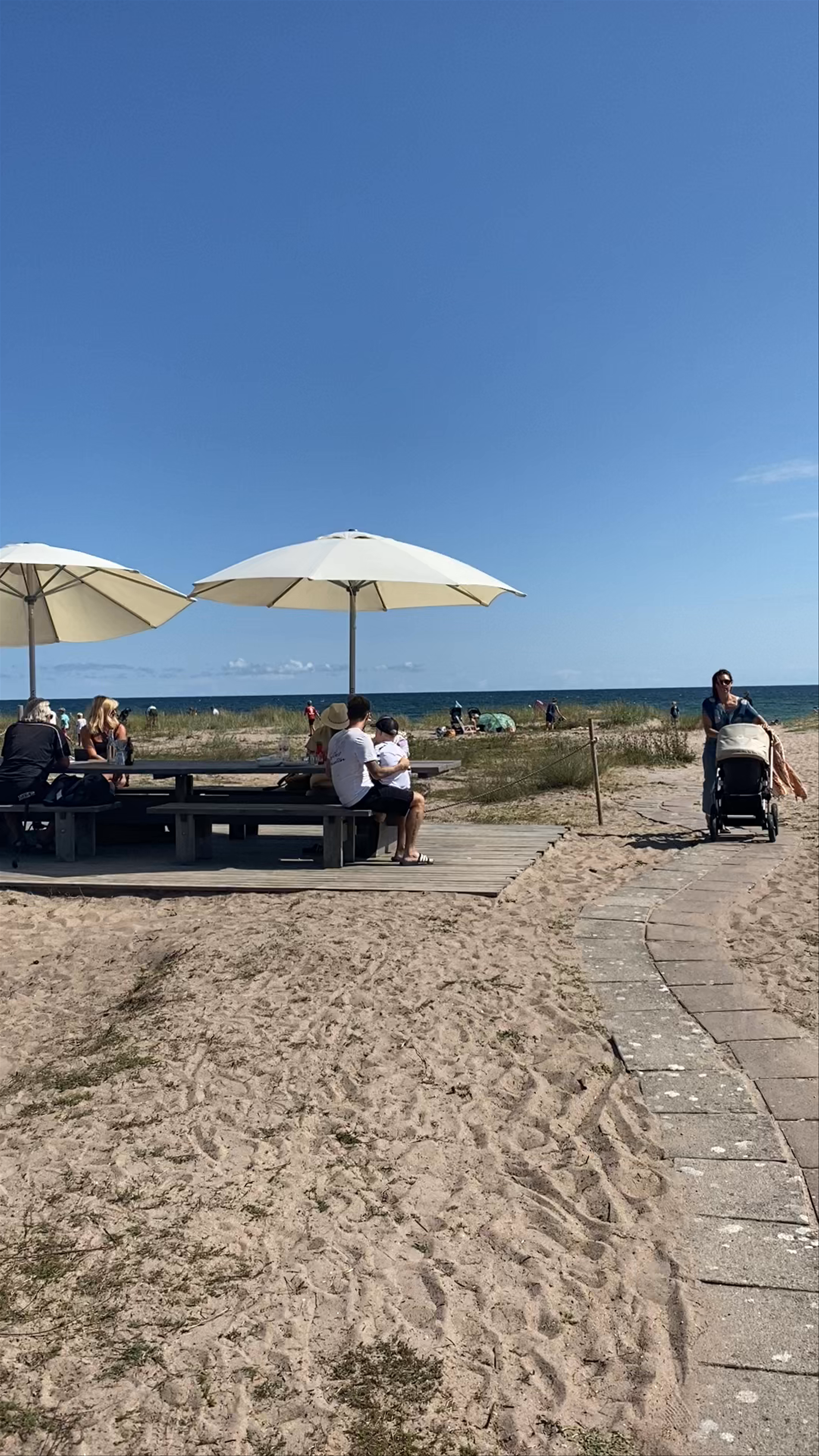 Ljugarns Strandcafe & restaurang