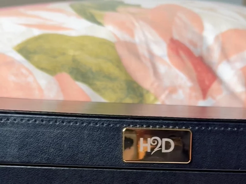 Unboxing H2D