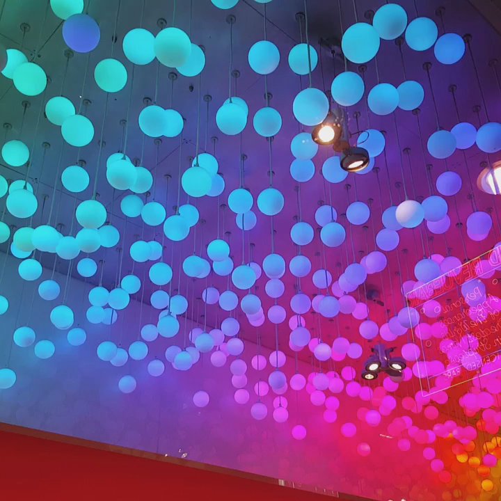 Snog - I just can't get over these super cool lights!!! - Ice Cream & Frozen Yogurt Near Me - London, XGL
