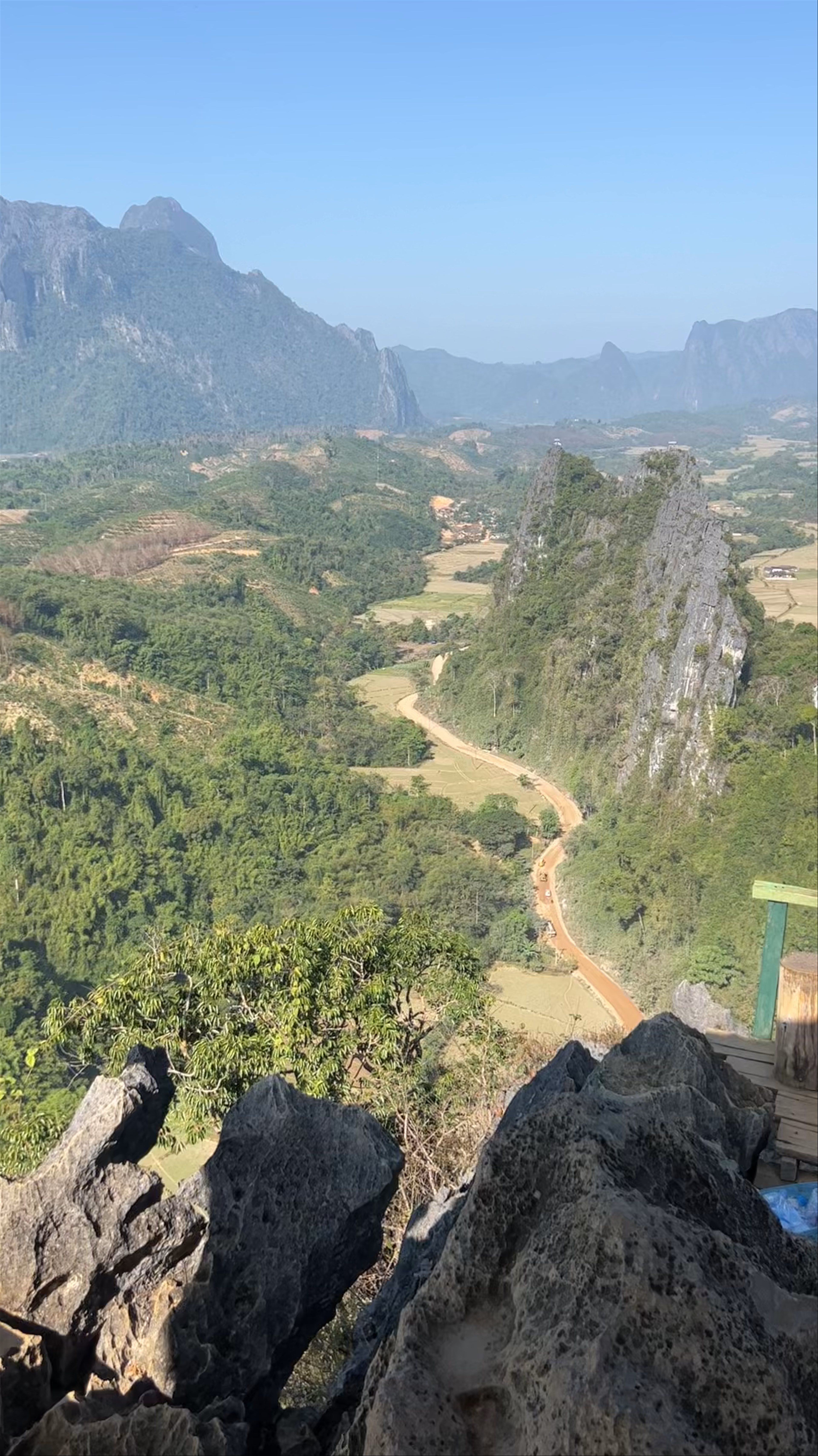 Nam Xay Viewpoint: Breathtaking Panoramas of Vangvieng, Laos