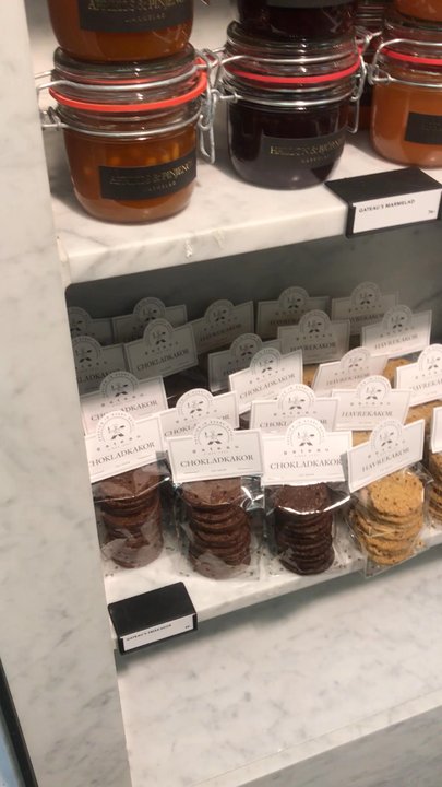 Gateau - Bakeries Near Me - Stockholm, Alberta
