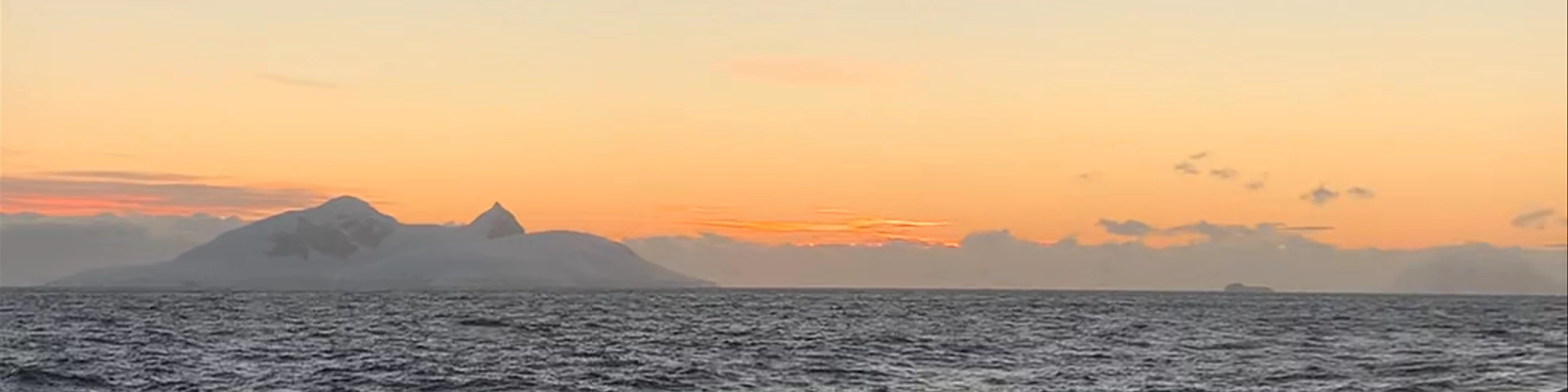 Antarctica sunset 