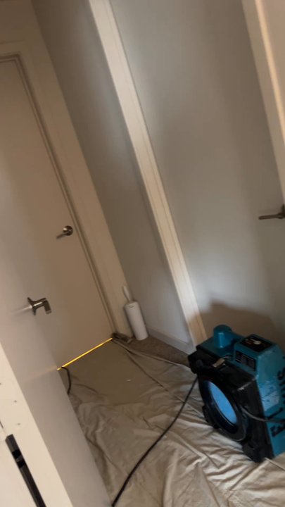 Metropolis Apartments - The maintenance guys cut my meeting multiple times during weekdays and create tuns of noise without voluntarily providing a guest suite. - Apartments Near Me - Irvine, California