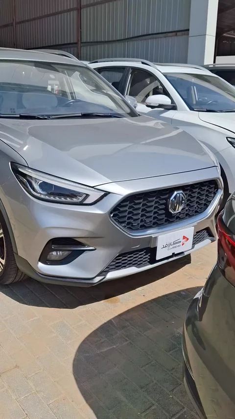 MG ZS LUX 2023