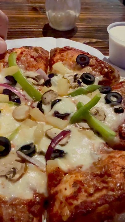 Ruszoni's Pizza Meridian - Fresh and hot - Pizza Near Me - Meridian, Idaho