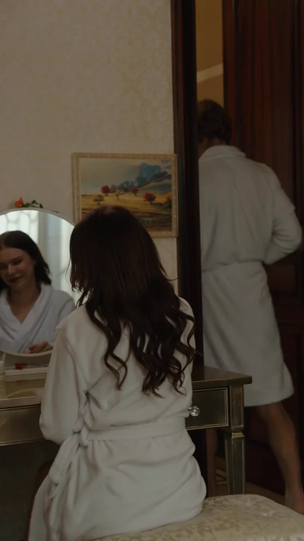 Sisters Have Crush On The Same Man - S1E20