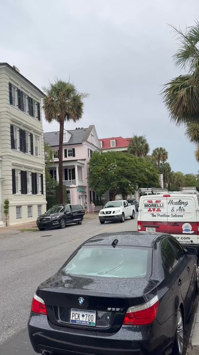 Two Sisters Tours - Historical Tours Near Me - Charleston, South Carolina